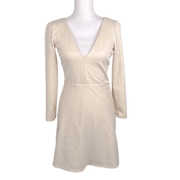 Cooperative Cream Floral Quilted V-neck Mini Dress Size Medium - Picture 1 of 7